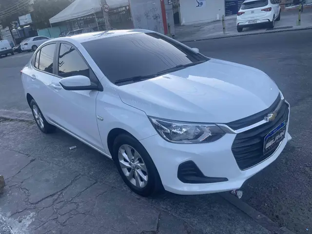 Carro Chevrolet Onix Plus 2023 LT 1.0