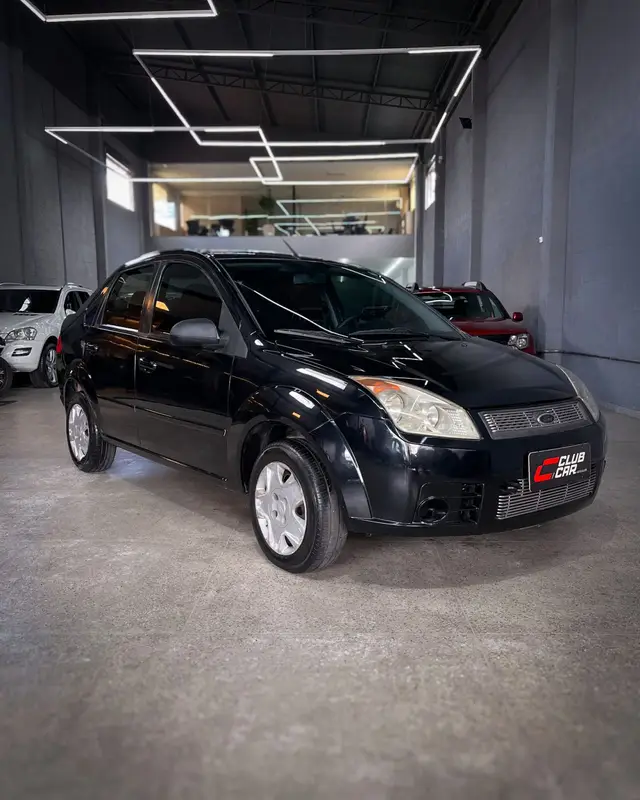 Carro Ford Fiesta Sedan 2009 1.0 (Flex)
