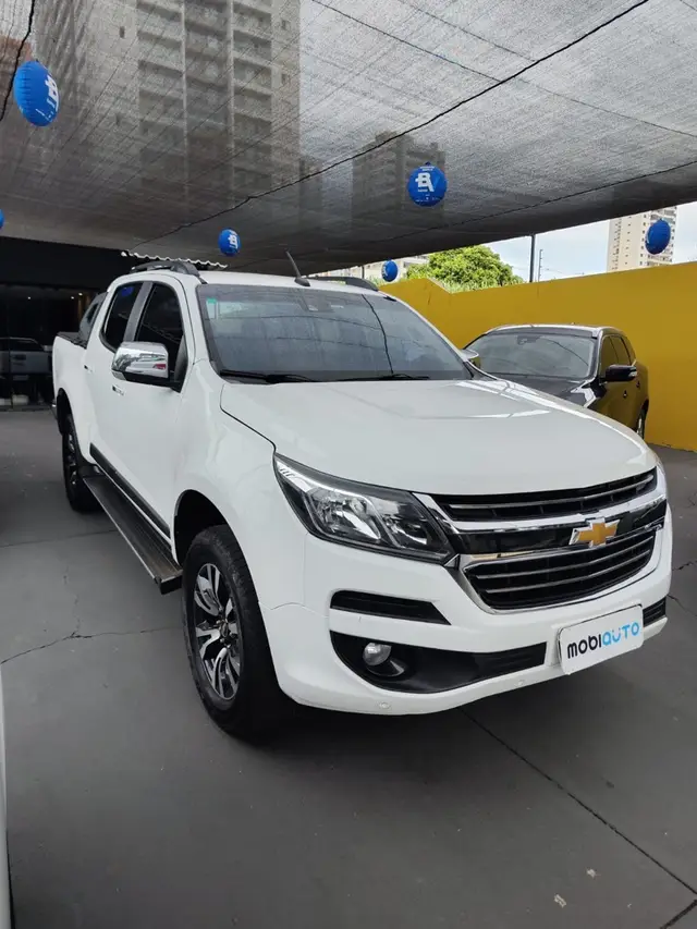 Carro Chevrolet S10 Cabine Dupla 2017 S10 2.5 ECOTEC SIDI LTZ 4x2 (Cabine Dupla)