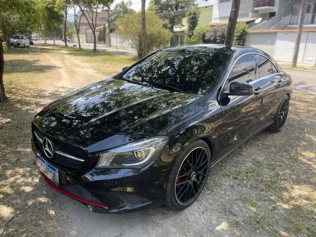Carro Mercedes-Benz Classe CLA 2014 CLA 200 1st Edition DCT