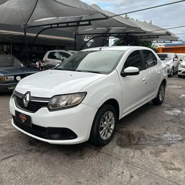 Renault Logan Expression 1.0 16V (Flex)