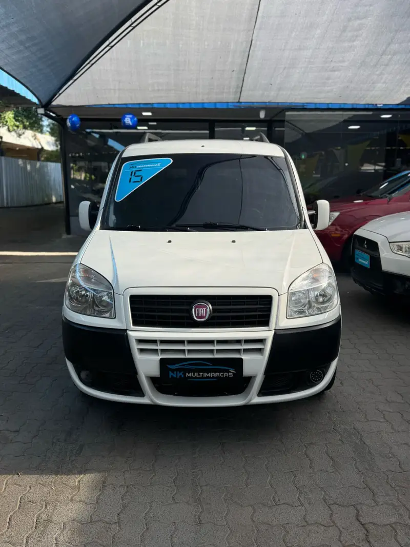 Fiat Doblò Essence 1.8 16V (Flex)