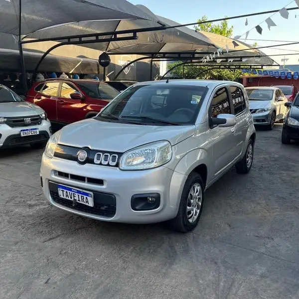 Fiat Uno Evolution 1.4 8V (Flex) 4p