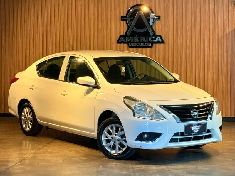 Nissan Versa 1.0 12V S (Flex)