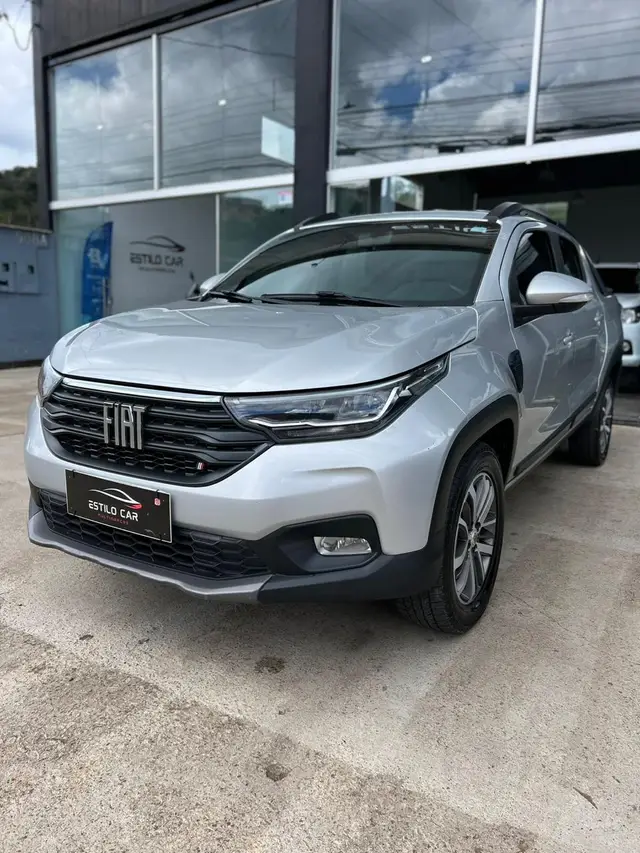 Carro Fiat Strada 2023 Volcano 1.3 8V CD AT