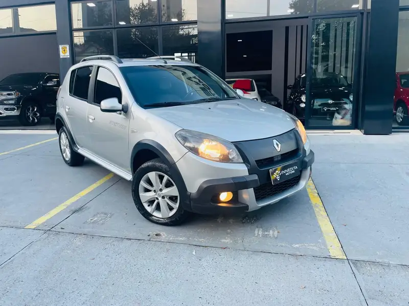 Renault Sandero Stepway 1.6 16V Hi-Flex (aut)