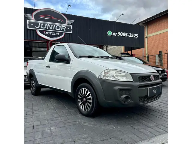 Carro Fiat Strada 2016 Working 1.4 (Flex)