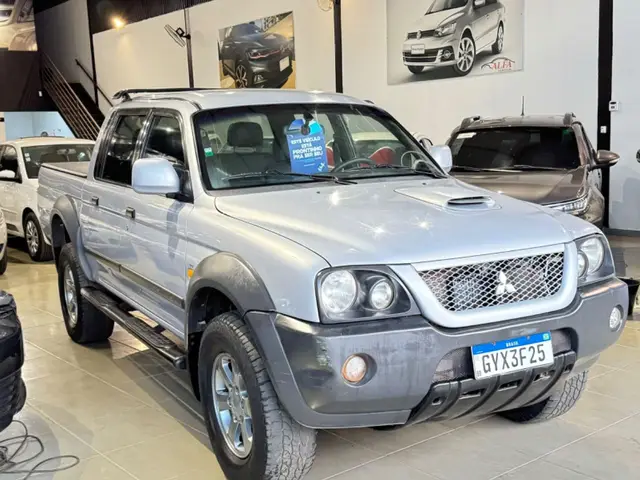 Carro Mitsubishi L200 2012 Savana 2.5 4X4