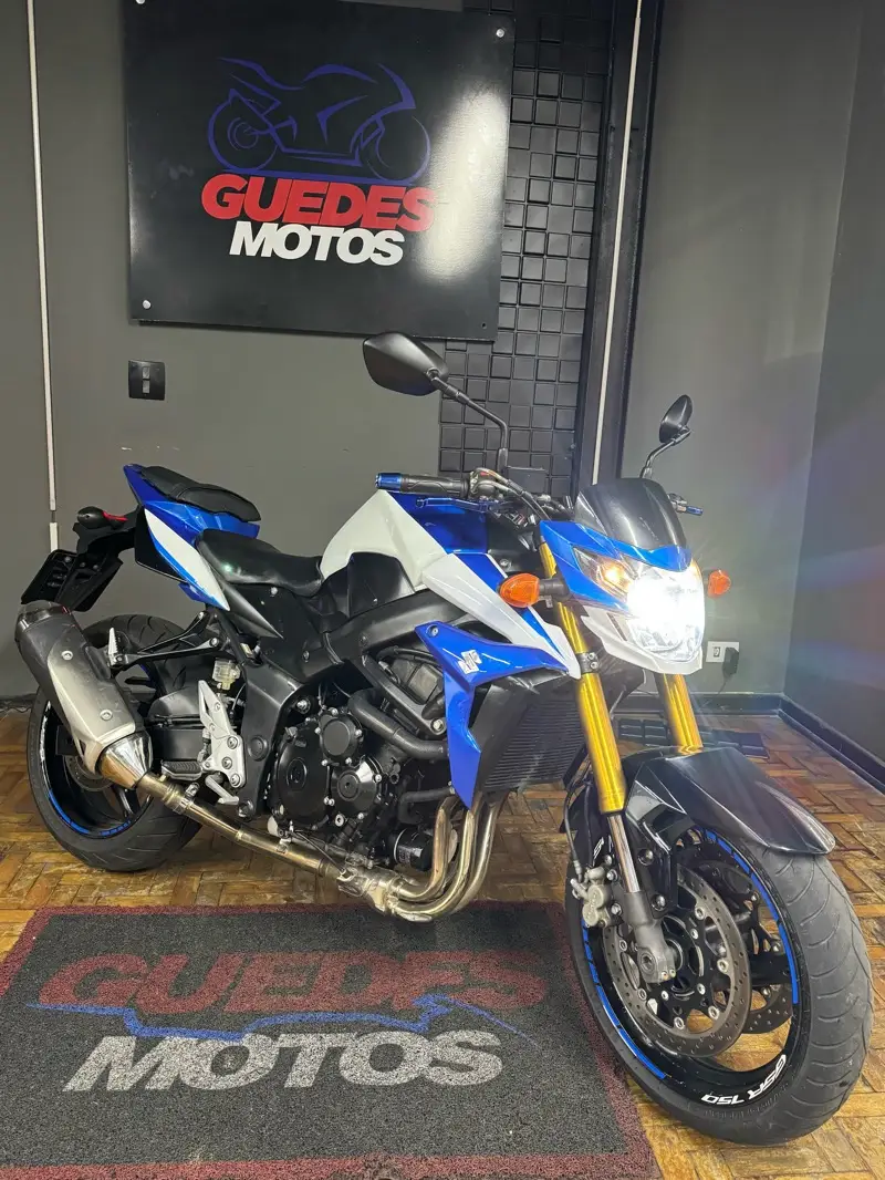 Suzuki GSR 750 GSR 750A