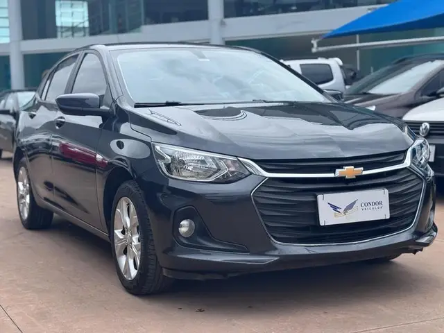Carro Chevrolet Onix Plus 2024 LT 1.0