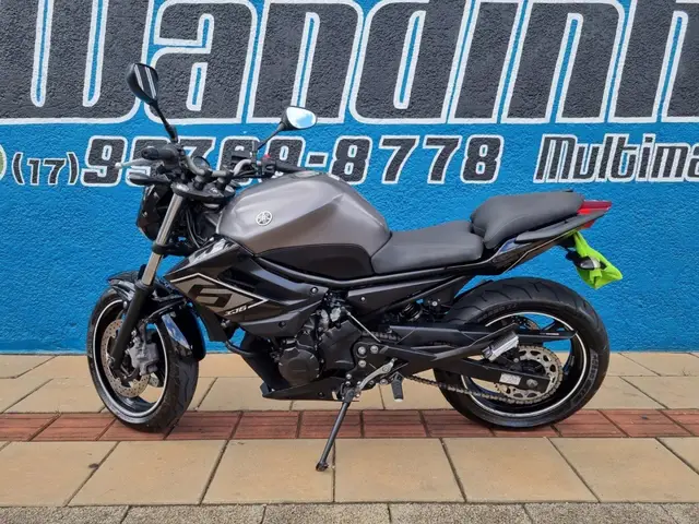 Carro Yamaha XJ6 N 2017 XJ6 N 600 (ABS)