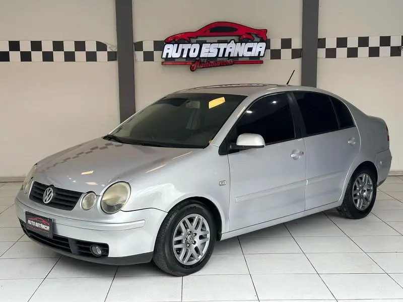 Volkswagen Polo Sedan 1.6 8V