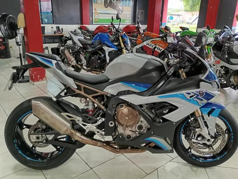 BMW Premium