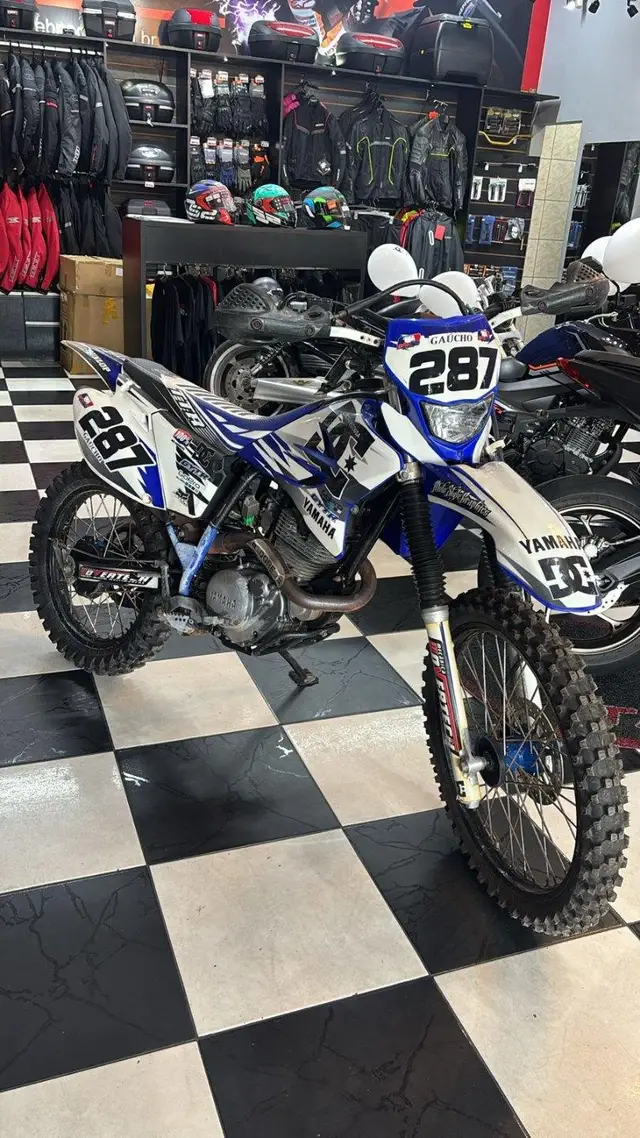 Carro Yamaha TT-R 230 2013 230