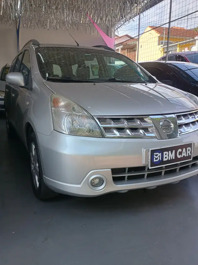 Carro Nissan Grand Livina 2012 SL 1.8 16V (flex) (aut)