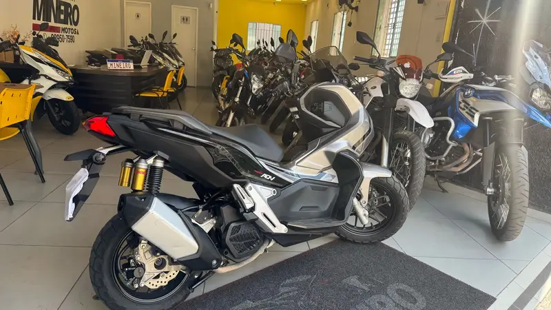 Honda ADV ABS