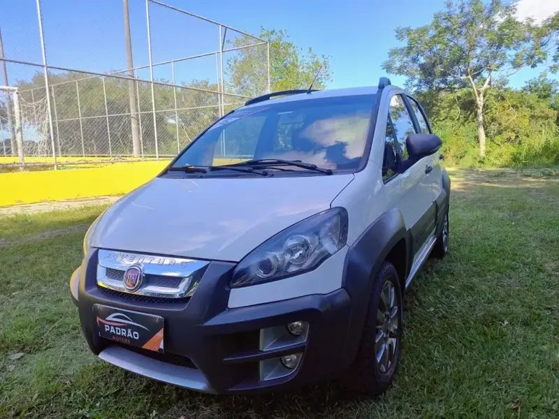 Fiat Idea Adventure 1.8 16V Dualogic (Flex)