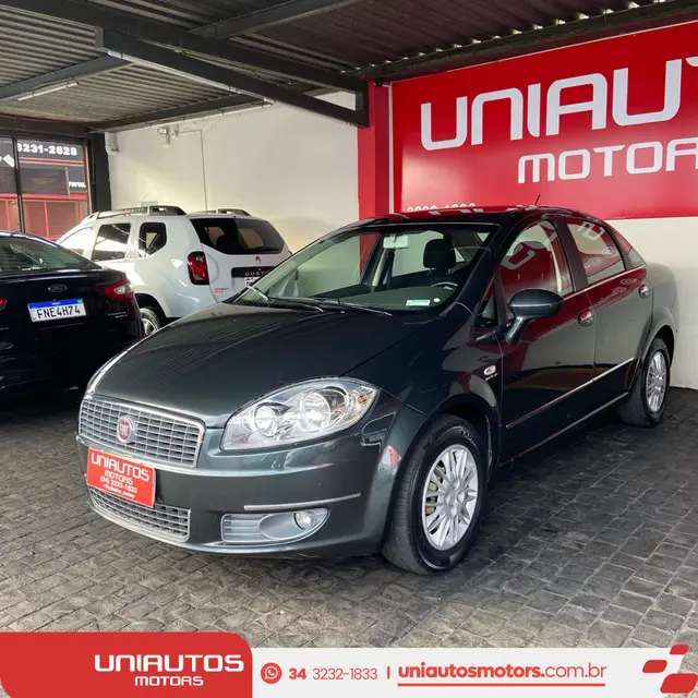 Carro Fiat Linea 2010 Absolute 1.9 16V Dualogic (Flex)