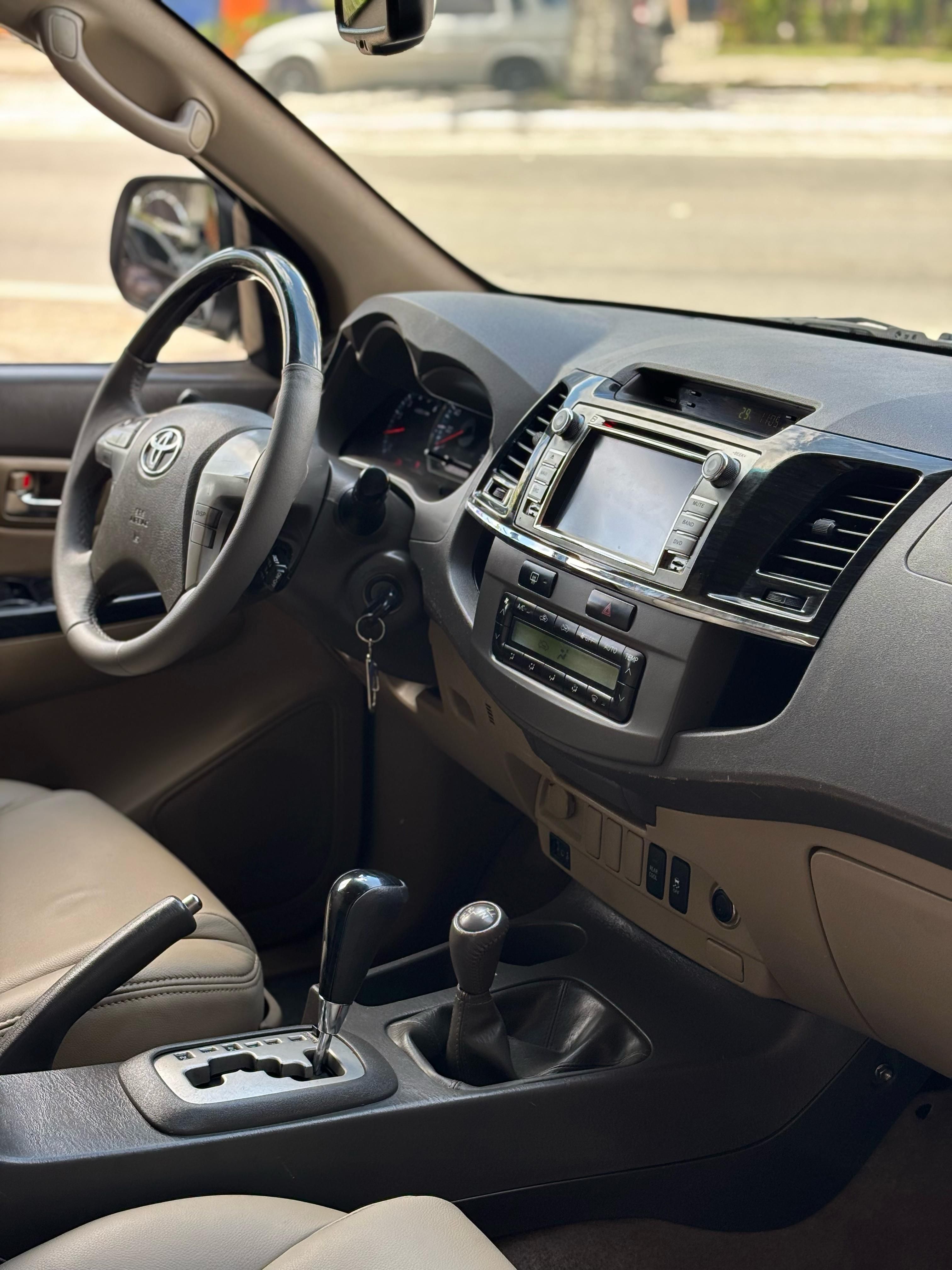 Toyota Hilux SW4