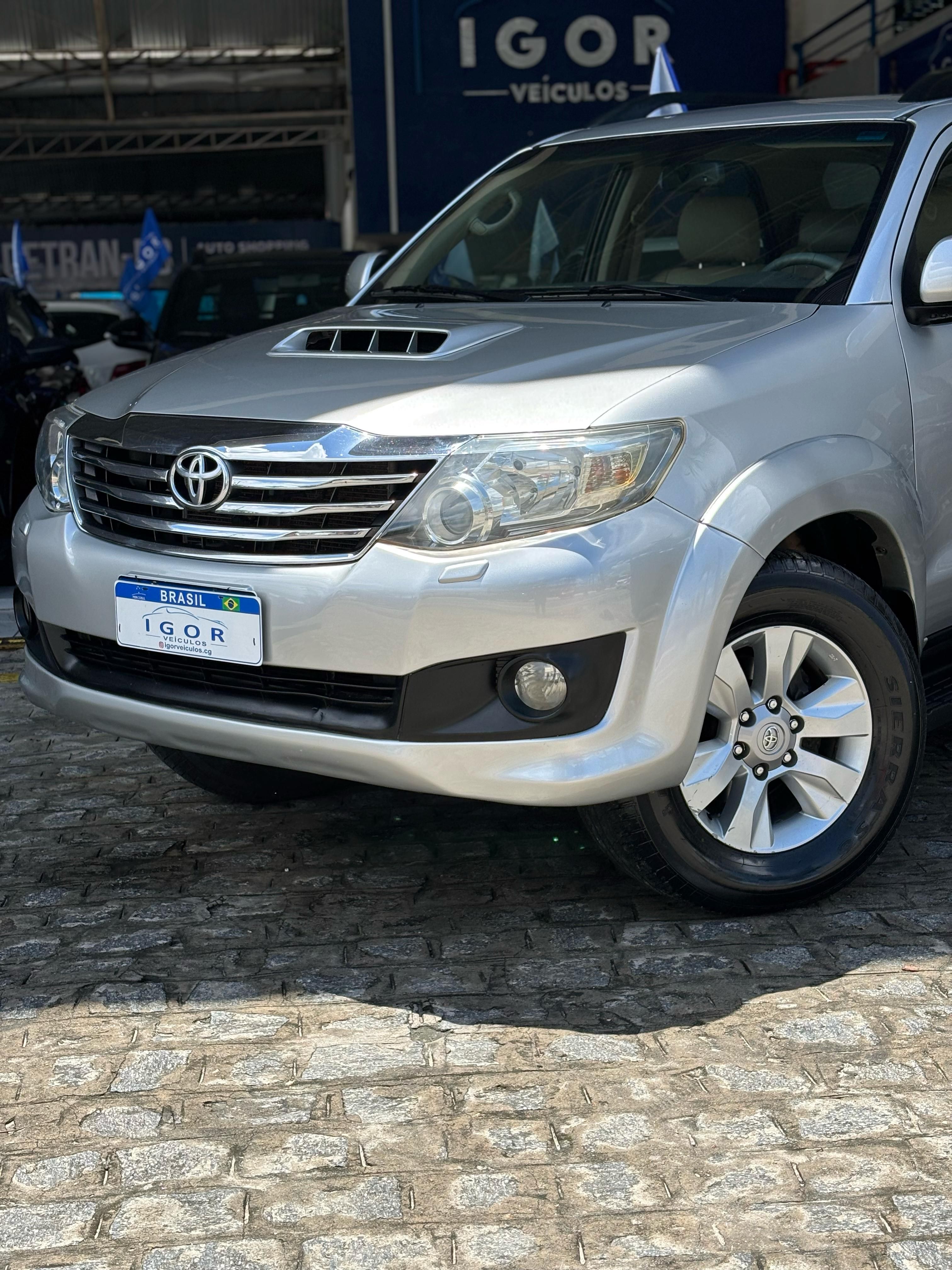 Toyota Hilux SW4