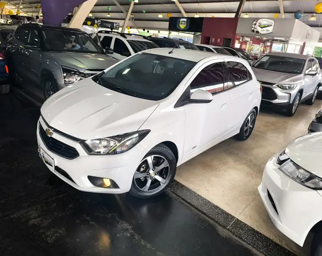 Carro Chevrolet Onix 2019 1.4 LTZ SPE/4