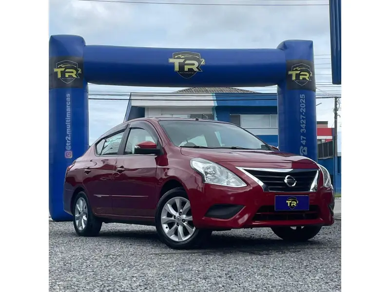 Nissan Versa 1.6 16V SV (Flex)