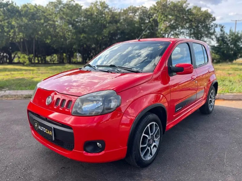 Fiat Uno Sporting 1.4 8V (Flex) 4p