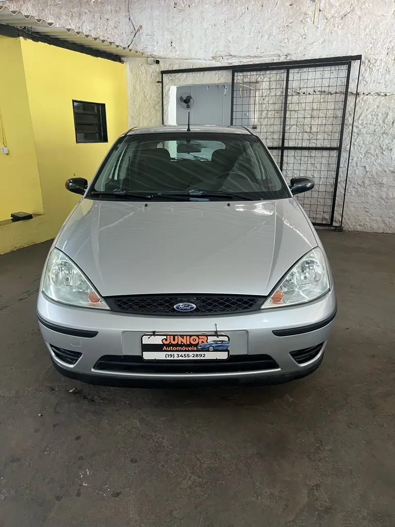 Ford Focus Hatch GLX 1.6 8V
