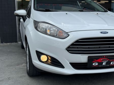 New Fiesta Sedan 1.6 SE PowerShift (Flex)
