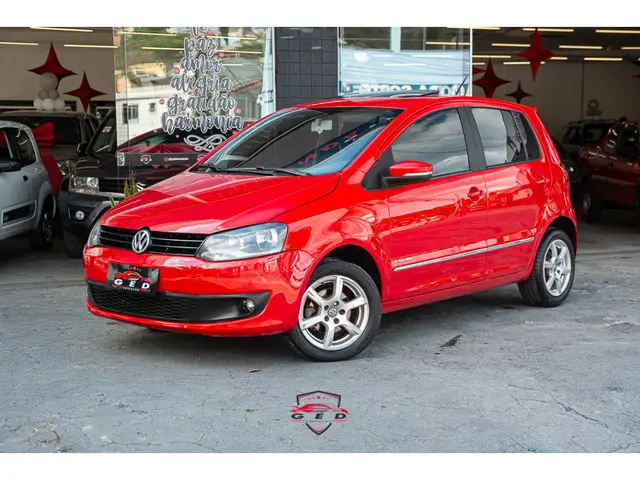 Carro Volkswagen Fox 2014 1.6 VHT Highline (Flex)