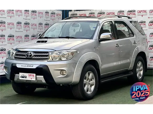 Carro Toyota Hilux SW4 2011 SRV 4x4 3.0 Turbo  (aut)