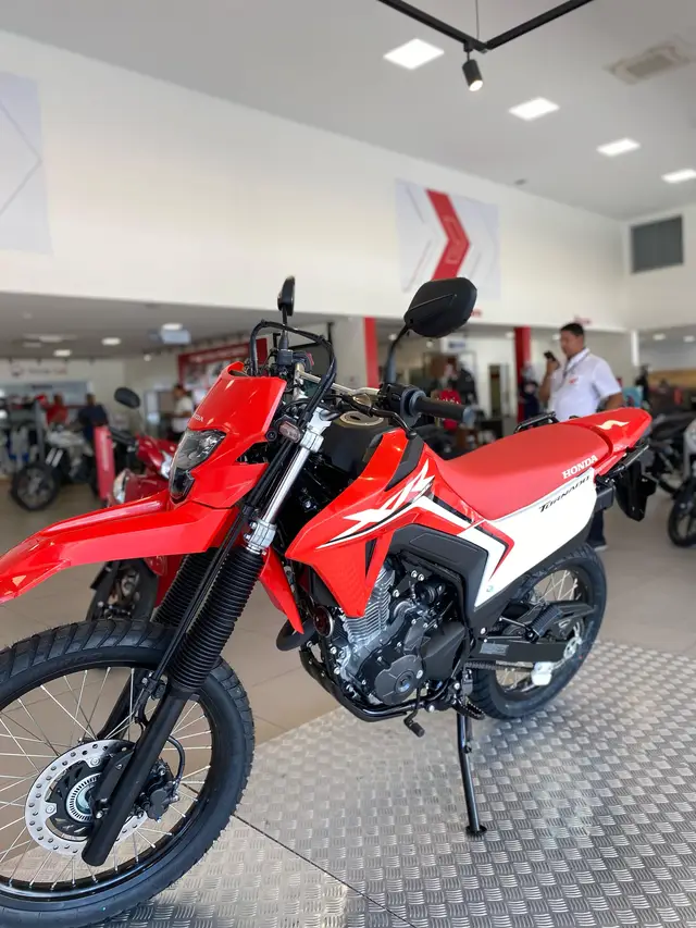 Moto Honda XR 300L 2025 Tornado