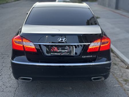 Genesis 3.8L V6 (Aut)