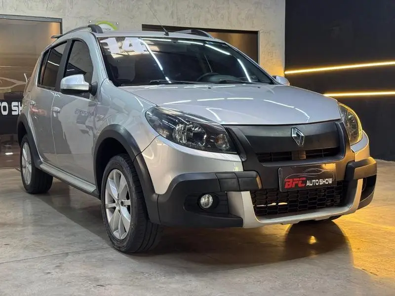 Renault Sandero Stepway 1.6 16V Hi-Flex (aut)