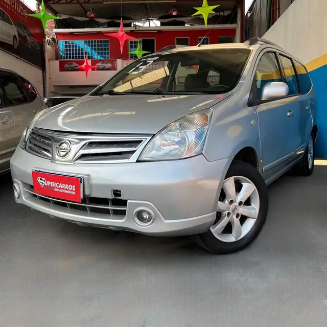 Carro Nissan Grand Livina 2013 SL 1.8 16V Flex Fuel Aut.