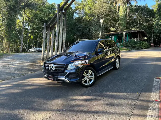 Carro Mercedes-Benz GLE 350d 2018 GLE 350 D Highway 4Matic
