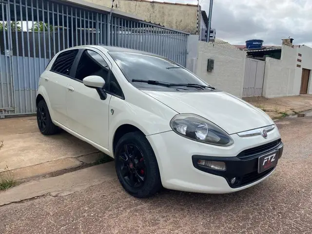 Carro Fiat Punto 2016 Attractive 1.4 (Flex)