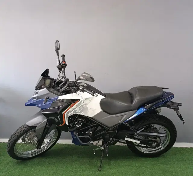 Carro Dafra NH 2022 190
