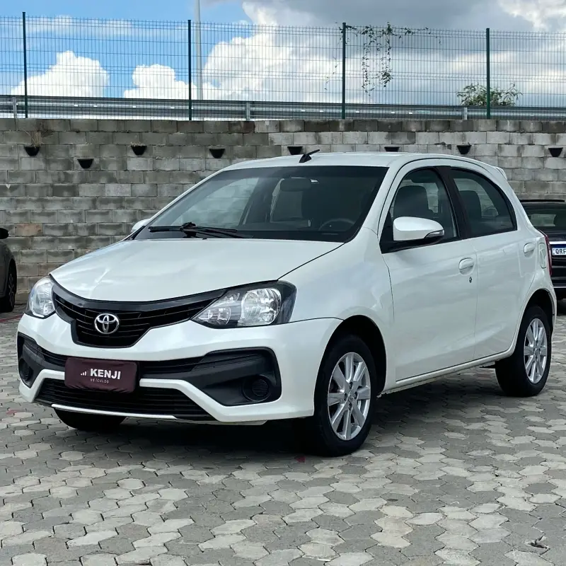Toyota Etios X Plus 1.5 (Aut) (Flex)