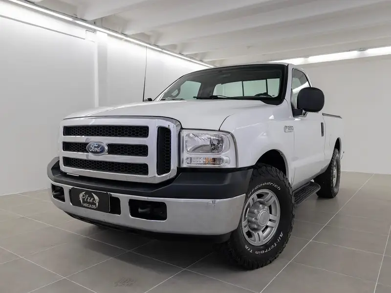 Ford F-250 XLT 4x2 3.9 (Cab Simples)