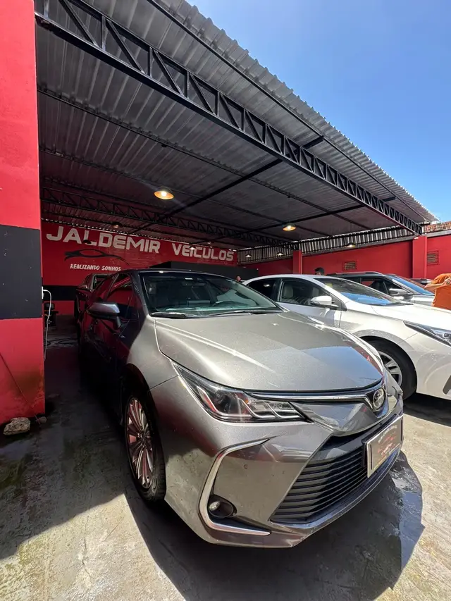 Carro Toyota Corolla 2023 XEi 2.0 Flex