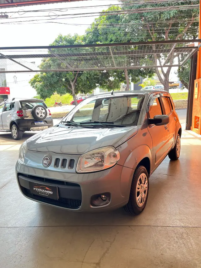 Carro Fiat Uno 2012 Vivace 1.0 8V (Flex) 4p