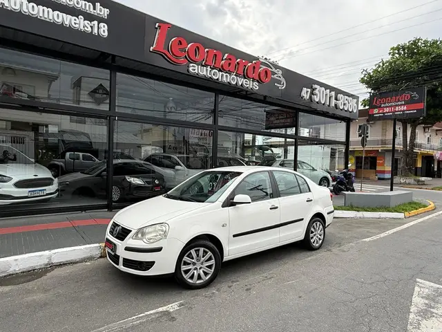 Carro Volkswagen Polo Sedan 2007 1.6 8V (Flex)