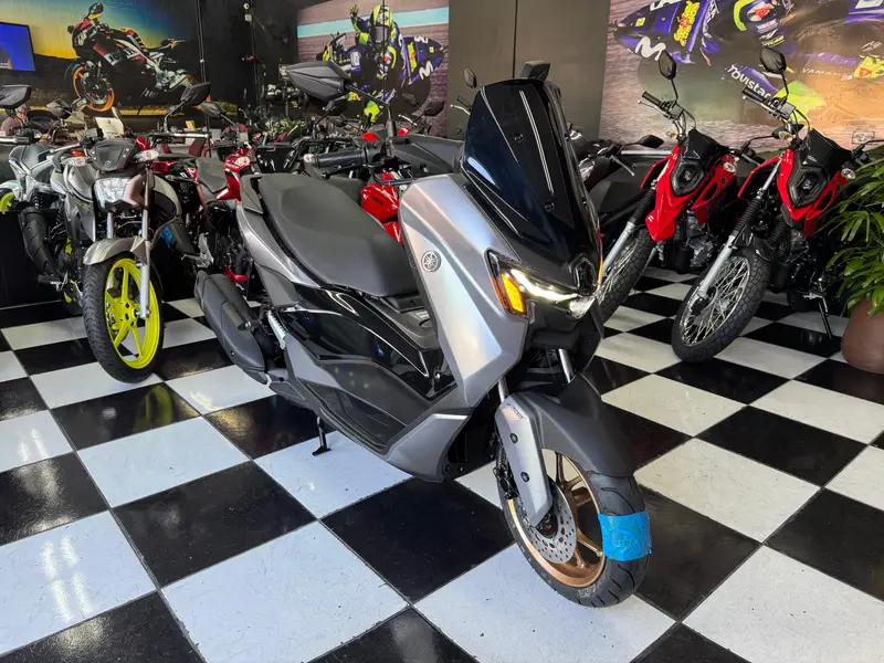 Yamaha NMax Connected 160