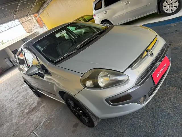 Carro Fiat Punto 2014 Essence 1.6 16V (Flex)