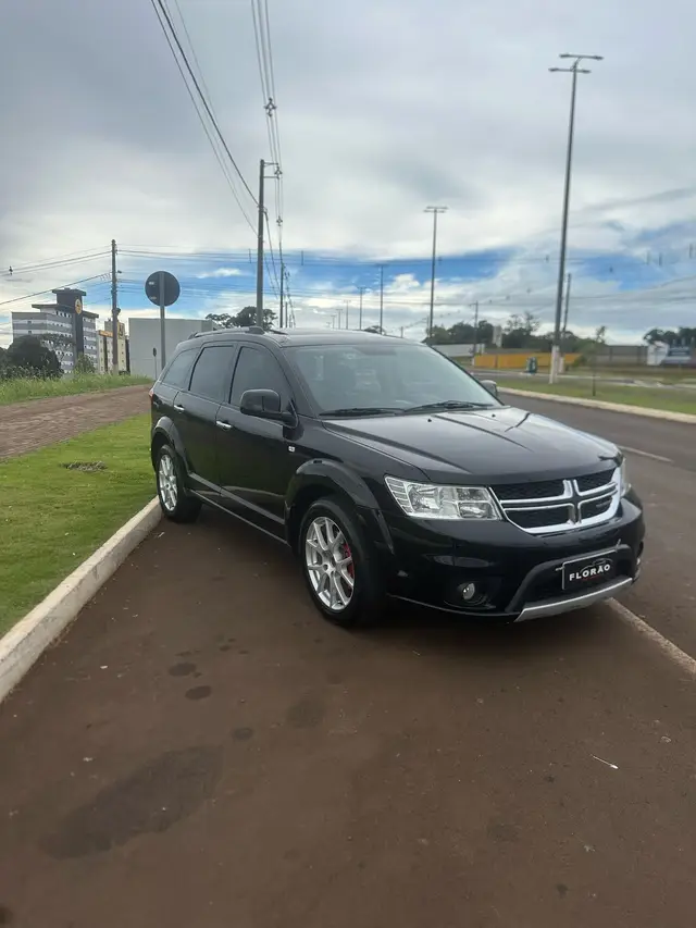 Carro Dodge Journey 2015 RT 3.6 V6 4WD
