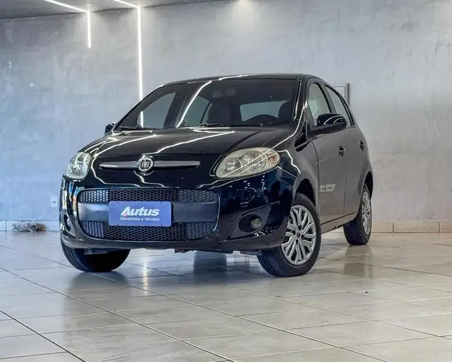 Carro Fiat Palio 2014 Attractive 1.0 8V (Flex)
