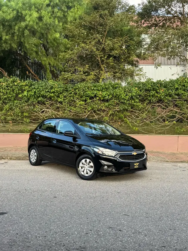 Carro Chevrolet Onix 2019 LT 1.0 Turbo (Flex)