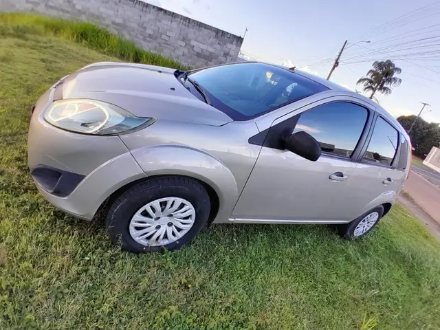 Carro Ford Fiesta Hatch 2014 S Plus 1.0 RoCam (Flex)