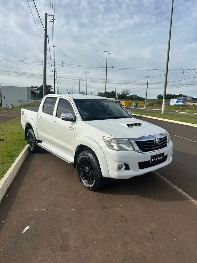 Carro Toyota Hilux Cabine Dupla 2013 Hilux 3.0 TDI 4x4 CD SRV (Aut)